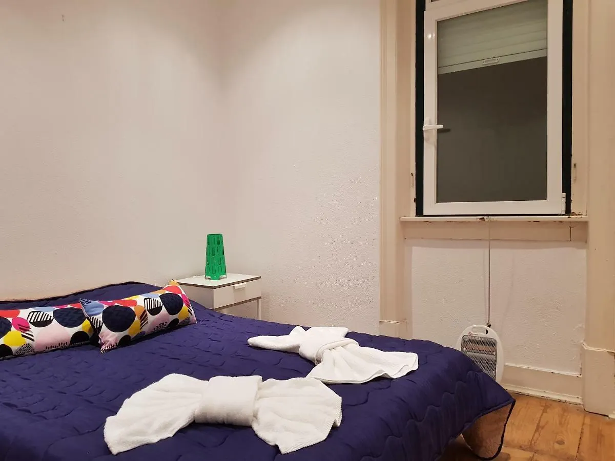 Homestay Lisbon Brother'S Rooms Portugal
